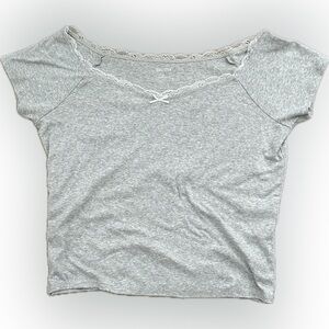 Hollister Off the Shoulder Lace Trim Tee Light Heather Gray Size XL